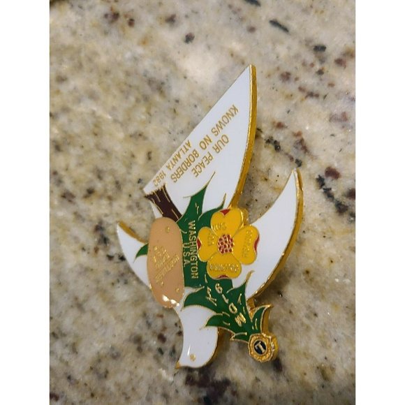 Vintage Lions Club Pin MD19 1981 BC Canada Washington Idaho Atlanta Dove Peace - Picture 6 of 11